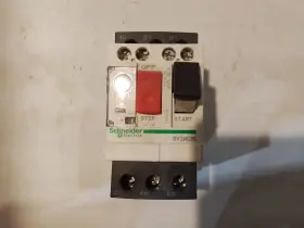 Gv2me08 Schneider Electric Motor Circuit Breaker Sp369 #2