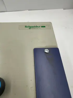Le1d183a72 Schneider Electric Tesys Iec Enclosed Starter 120-240 Volts 1-3 Hp #2