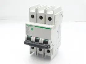 Schneider Electric M9f42303 Circuit Breaker