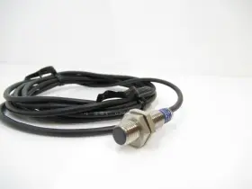 Xs1n08pa349 Schneider Electric Telemecanique Inductive Proximity Sensor #2