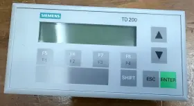 6es7272-0aa30-0ya1 Siemens 272-0aa30-0ya1 1pc Used Text Display Td200 Tested