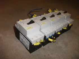 3rv1011-0ka15 Siemens Lot Of 5 Breaker 3rv1 011-0ka15 #2