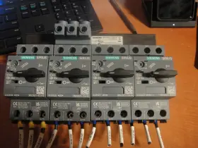 2x-3rv2021-1ea10 Siemens 3rv2021-4ca10 Zz 1 Lot Plc Pictured 3rv2021-1ga10
