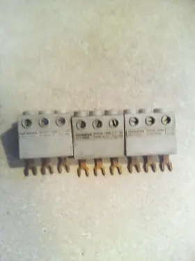 3vu9135-1bb00 Siemens Lot Of 3 Feed In Terminals