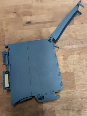 6es7-522-5hh00-0ab0 Siemens 6es7522-5hh00-0ab0 6es7 522-5hh00-0ab0 S7-1500 Relay Output Module #3