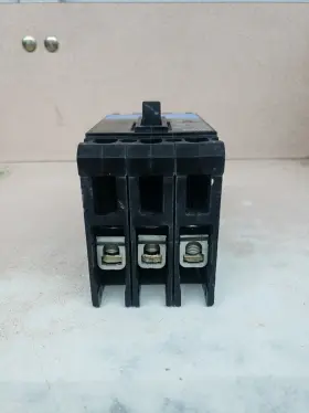 Ed43b040 Siemens Ite Sentron Series Circuit Breaker Type Ed4 40a 3p Blurry# #3
