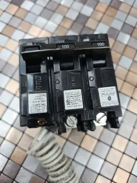Q210000s01 Siemens 100 Amp Double-pole Type Qp Circuit Breaker With 120-volt #3