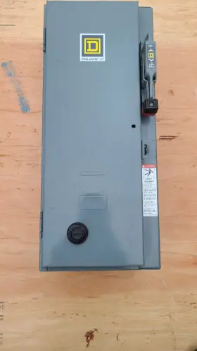 8538sbg13v02s Square D Ser. Combination Starter Disconnect/breaker 30 A