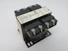 9070t50d5 Square D Control Transformer 0.05kva Pri 550/575/600v 50/60hz 1ph Used