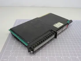 T158984 Square D Hom-221 Sy/max Class 8030 Output Module