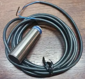 Xs618b1mal2 Telemecanique Inductive Proximity Switch Sensor Ue 24-240v Range 8mm Brand New