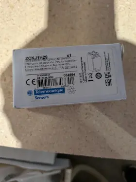 Zckj1h29c Telemecanique Brand New Limit Switch