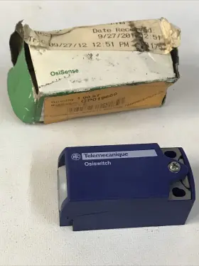 Zcp29 Telemecanique Osisense Osiswitch Limit Switch Blue 240v 3a