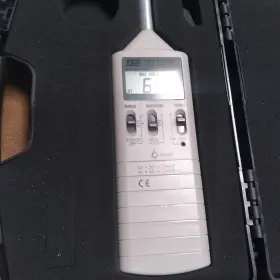 1350a Tes Sound Level Meter With Case Excellent Condition
