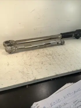 Ql200n Tohnichi Lot Of 2 Hardly Used Torque Wrench 900ql 1/2 Inch Drive Tools