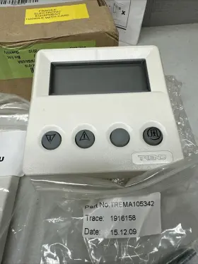 9302k1015 Trend Rd-iq Room Display And Wall Sensor Plate Adapter #2