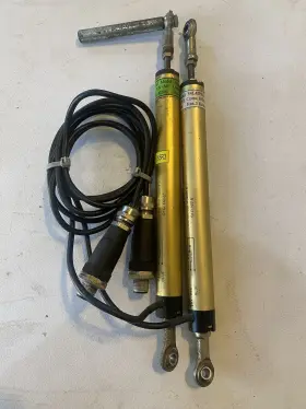 W03263 Vishay/sfernice Lot Of 2 34l 4d 502 D Linear Transducer 5kohm W03263 Vishay/sfernice Lot Of 2 34l 4d 502 D Linear Transducer 5kohm