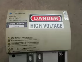 Cimr-m5a20220-xxxx Yaskawa Invertor Vs-626m5. 22kw #2