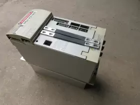 Cimr-m5a20220-xxxx Yaskawa Invertor Vs-626m5. 22kw