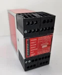 Banner Engineering ES-TN-1H5 ESTN1H5 Safety Control Module System Power Unit. Fixed Price $649.00.