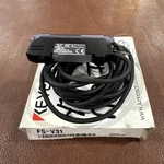 Keyence FS-V31 Photoelectric Sensor 12-24V-DC. Fixed Price $39.99.