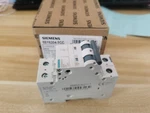 1PC Siemens 5SY6204-7CC 5SY62047CC Circuit Breaker 2P 4A -new *up. Fixed Price $155.00.