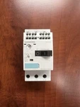Siemens 3RV1011-1BA10 Sirius Motor Controller Circuit Breaker Used. Fixed Price $50.00.