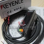 Keyence Digital Rgb Fibreoptic Sensor CZ-V21A CZV21A New In Box Free Ship. Fixed Price $351.00.