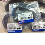 Brand New In Box Omron E2S-Q25. Fixed Price $70.58.