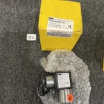 Parker 71215SN2MF00N0C111C2 Valve - Yellow Box. Fixed Price $94.85.