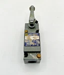 Square 9007C62A2 Limit Switch Gray Heavy Duty Roller Plunger Head Series. Fixed Price $49.99.
