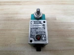 Allen Bradley 802M-AZJ6LF Limit Switch 802MAZJ6LF. Fixed Price $119.33.