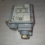 Square D Pressure Switch Class 9012, Series C, Type GCW-2. Fixed Price $150.00.