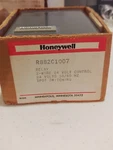 Honeywell R882C1007. Fixed Price $80.00.