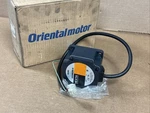 New Oriental Motor AXUM590-A Vexta Brushless Dc 90W Fast Shipping. Fixed Price $489.00.