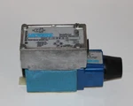 Vickers DG4V-3-2A-M-W-B-40 Directional Control Valve. Fixed Price $78.00.