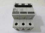 Used Ablsursum 3DU8 Manual Motor Controller Amp 480Y/277 Vac Ser V-ea. Fixed Price $30.00.
