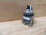 Allen Bradley 800T-J2KD7B Selector Switch 800TJ2KD7B. Fixed Price $50.44.