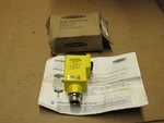 Banner Q45VR2FPQ Photoelectric Proximity Sensor New In Box. Fixed Price $101.99.