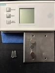 Siemens 547-002 Differential Pressure Monitor. Fixed Price $160.00.