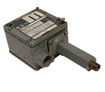Allen-bradley 836T-T262J Pressure Control Switch Nema 1,4,13, 500PSI, Usa Made. Fixed Price $109.99.